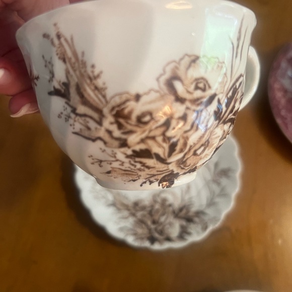 ANTIQUE “HARVEST” CUP/SAUCER AJ WILKINSON ENG. DECORATED BY CLARICE CLIFF - Picture 3 of 5